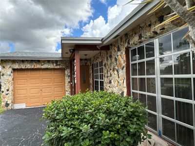 2936 Nw 122nd Ave, House other with 3 bedrooms, 2 bathrooms and null parking in Sunrise FL | Image 2