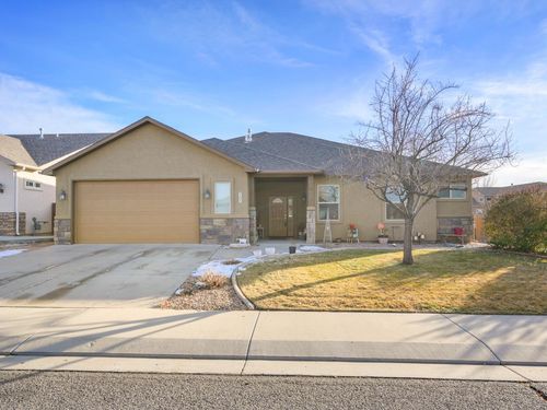 3151 1/2 Cross Canyon Ln, Grand Junction, CO, 81504-6472 | Card Image