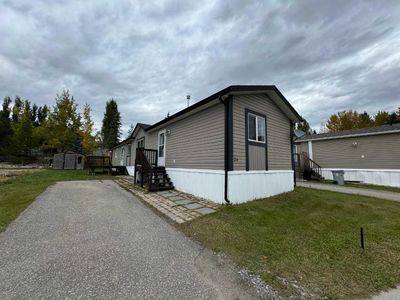 28 - 851 63 St, Home with 3 bedrooms, 2 bathrooms and 2 parking in Edson AB | Image 1