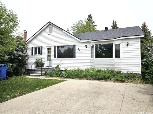 442 6 Ave W, Melville, SK, S0A2P0 | Card Image