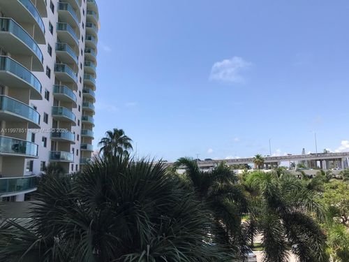 apt-319-19380 Collins Ave, Sunny Isles Beach, FL, 33160-2289 | Card Image