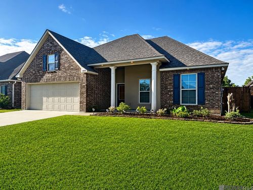 10028 Savannah Jane Ln, Baton Rouge, LA, 70817-7743 | Card Image