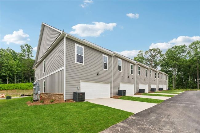 2546 Harbor View Ct, Townhouse with 4 bedrooms, 3 bathrooms and null parking in Gainesville GA | Image 17