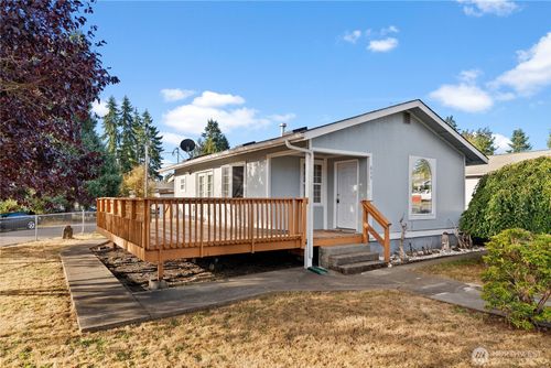 633 Arcadia Ave, Shelton, WA, 98584-1611 | Card Image