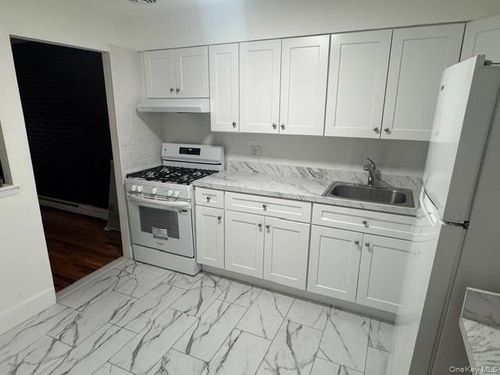 78-11 24th Avenue, New York, NY, 11370 | Card Image