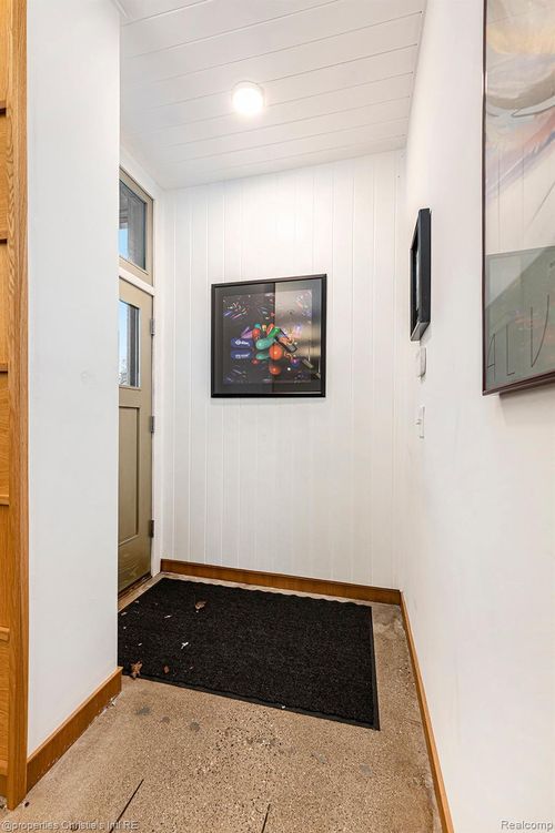 3020 Grand Blvd, Detroit, MI, 48202-3134 | Card Image