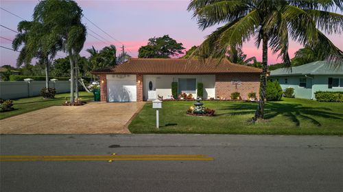 6901 Nw 95th Ter, Tamarac, FL, 33321 | Card Image