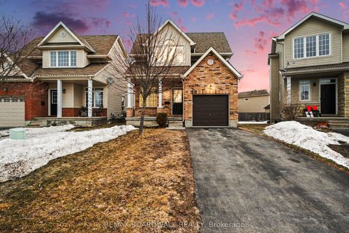 217 Mercury St, Rockland, ON, K4K0E8 | Card Image