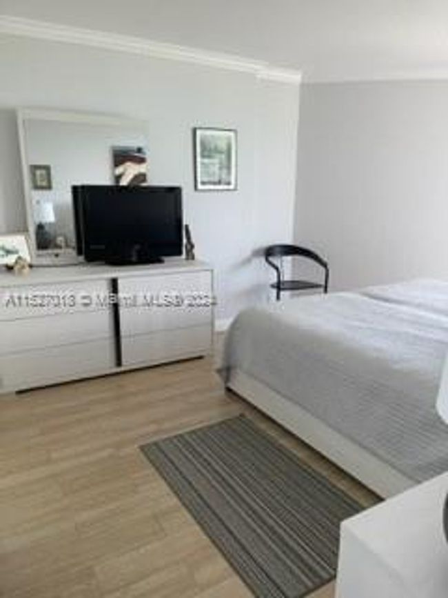 APT-509 - 6767 Collins Ave, Condo with 2 bedrooms, 2 bathrooms and null parking in Miami Beach FL | Image 24