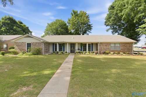 2102 Saint Andrews St Sw, Decatur, AL, 35603-1112 | Card Image