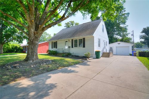 54 Sundale Dr, Decatur, IL, 62521-5436 | Card Image