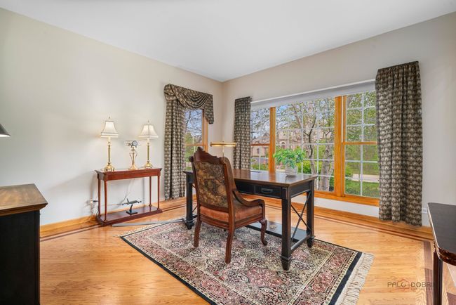 17 Arrowwood Dr, House other with 5 bedrooms, 5 bathrooms and 3 parking in Hawthorn Woods IL | Image 4