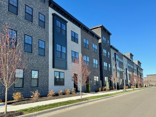 unit-d-906 Woodlawn Ave, Saint Paul, MN, 55116-3870 | Card Image