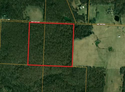 180 Ne 300 Rd, Osceola, MO, 64776-6335 | Card Image