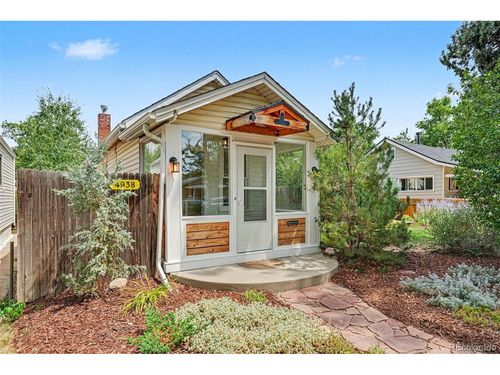 4938 Newton St, Denver, CO, 80221-1040 | Card Image