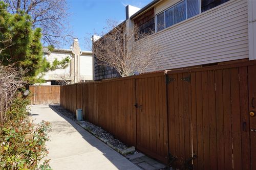 137-2702 Douglas Ave, Dallas, TX, 75219-3456 | Card Image