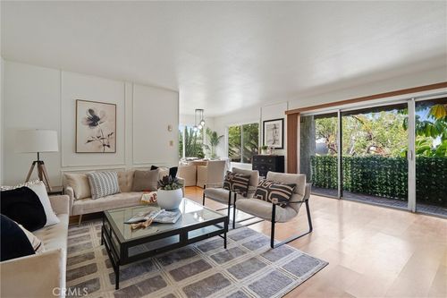 201-372 Carroll Park E, Long Beach, CA, 90814-5551 | Card Image