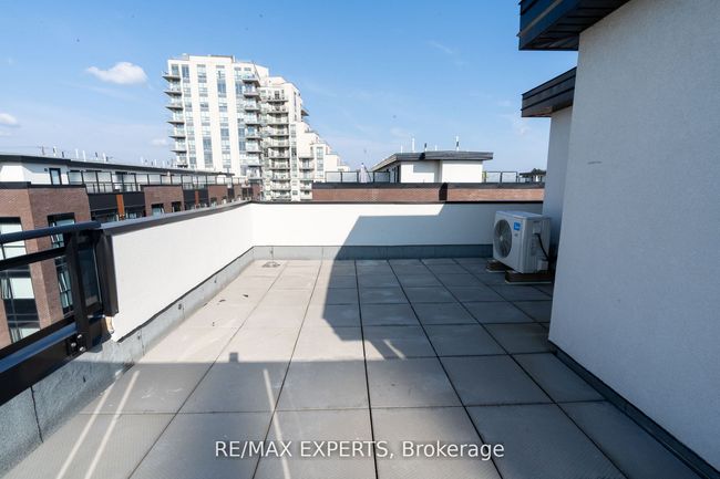 703 - 5299 Highway 7 Road, Condo with 2 bedrooms, 3 bathrooms and 1 parking in Vaughan ON | Image 18