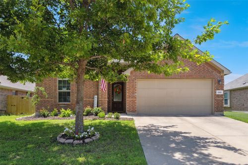 1305 Hearthstone Dr, Burleson, TX, 76028-0324 | Card Image