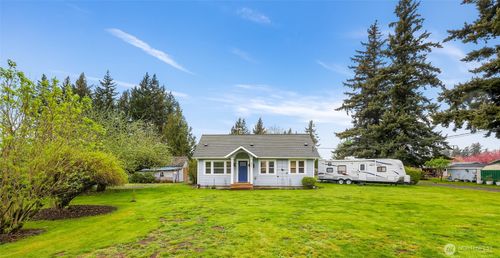 6981 Hannegan Rd, Lynden, WA, 98264-9019 | Card Image