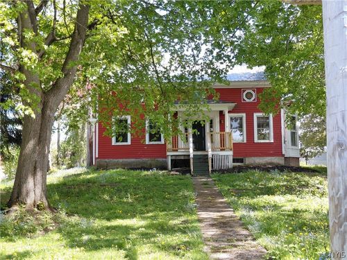 12 Church St, Pulaski, NY, 13142-4415 | Card Image