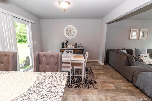 1205 Lancaster St, Lapeer, MI, 48446-4408 | Card Image