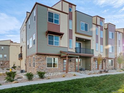 13953 Del Corso Way, Townhouse with 4 bedrooms, 3 bathrooms and 2 parking in Broomfield CO | Image 2