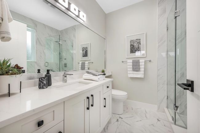212 Blackman St, House other with 6 bedrooms, 5 bathrooms and 5 parking in New Westminster BC | Image 22