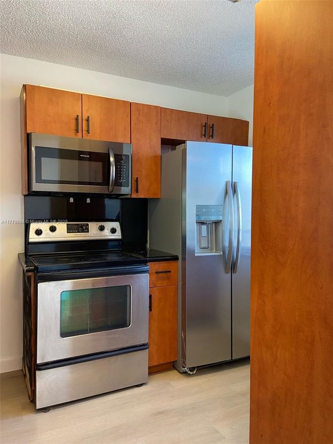 APT-305 - 8740 N Sherman Cir, Condo with 2 bedrooms, 2 bathrooms and null parking in Miramar FL | Image 18