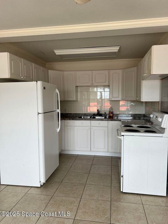 4 - 805 Forrest Ave, Condo with 2 bedrooms, 1 bathrooms and null parking in Cocoa FL | Image 5