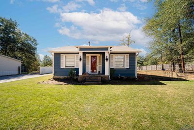 421 N Central, House other with 3 bedrooms, 2 bathrooms and null parking in Hallsville TX | Image 1