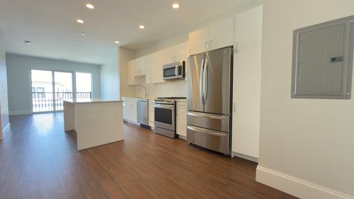 apt-412-205 Maverick St, Boston, MA, 02128-5403 | Card Image