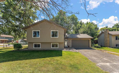822 98th Ln Ne, Blaine, MN, 55434-2517 | Card Image