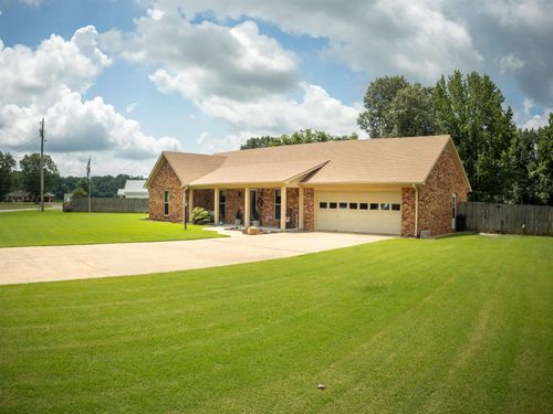 65 Paulette Cir, Covington, TN, 38019-6334 | Card Image