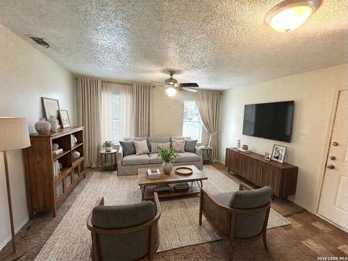 2-3607 Bremen St, San Antonio, TX, 78210-5700 | Card Image