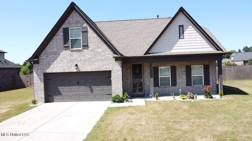 5819 Tucker Landing Dr, Horn Lake, MS, 38637-1093 | Card Image