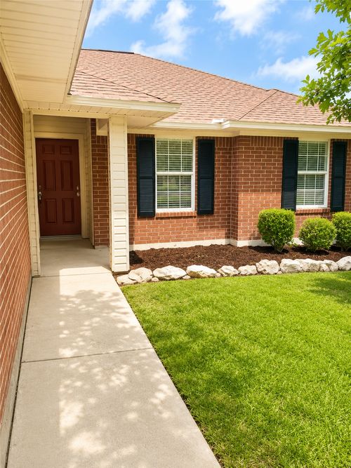 501 Amaryllis Ave, Cedar Park, TX, 78613-6284 | Card Image