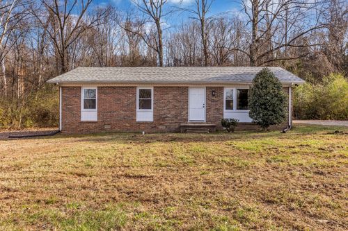 105 Sherry Ln, Dickson, TN, 37055-2620 | Card Image