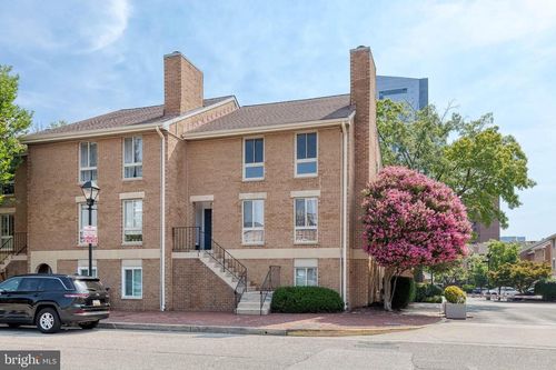 r-15-425 S Sharp St, BALTIMORE, MD, 21201-2429 | Card Image