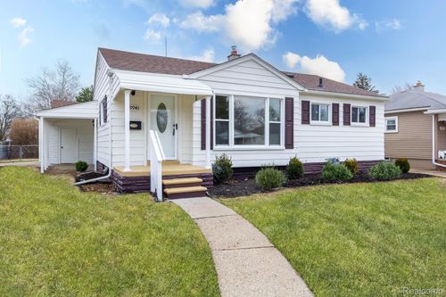 29940 Commonwealth Street, Roseville, MI, 48066 | Card Image