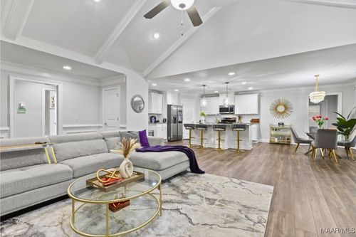 925 Pearl Dr, Prattville, AL, 36066-7574 | Card Image