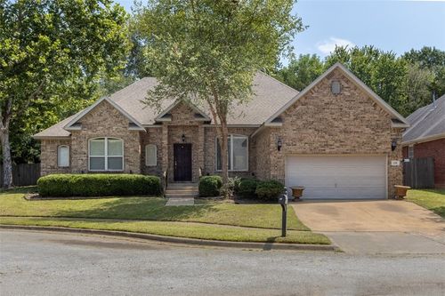 470 S Pierremont Dr, Fayetteville, AR, 72701-4539 | Card Image