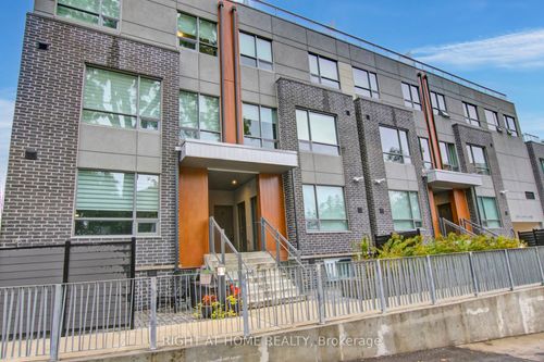 8-670 Atwater Ave, Mississauga, ON, L5G0B6 | Card Image