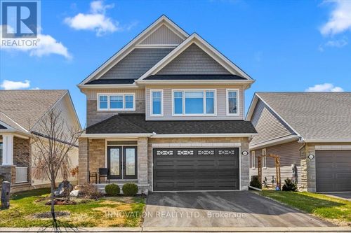 664 Baie-Des-Castors St, Orleans, ON, K4A1J4 | Card Image