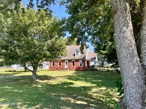 5680 Floyd Shuck Rd, Union City, TN, 38261-7629 | Card Image