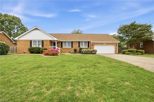 5324 Crossfield Rd, Virginia Beach, VA, 23464-2415 | Card Image
