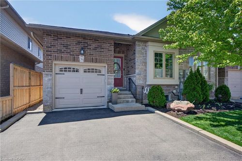 36 Banks St, Brantford, ON, N3T0H7 | Card Image
