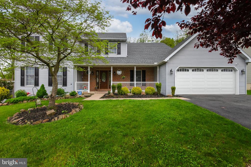 Longleaf Dr, Blandon, PA 19510
