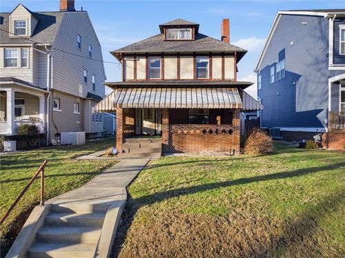 111 Washington Ave, Oakmont, PA, 15139-2115 | Card Image