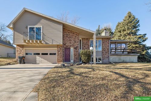 2717 Eagle Dr, Fremont, NE, 68025-6165 | Card Image